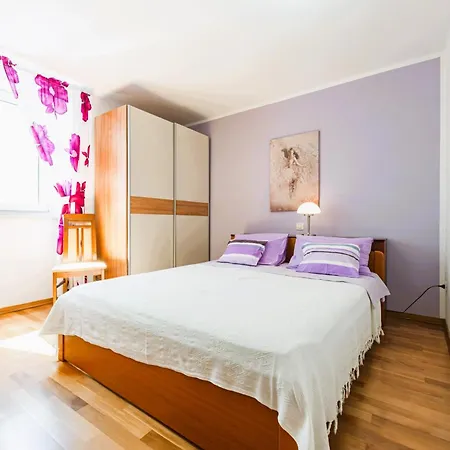 Apartment Uvala *